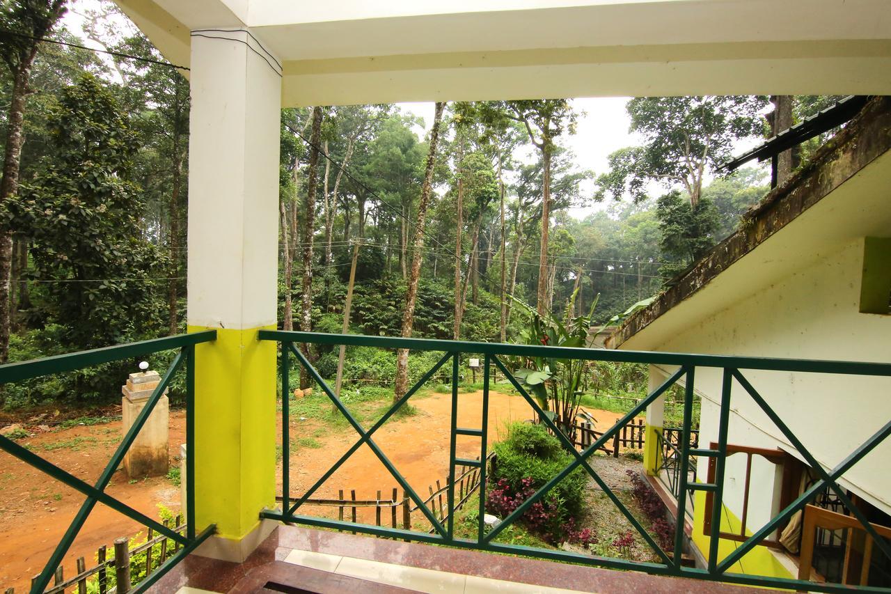 Oyo 4651 Woodpecker Resort Munnar Buitenkant foto